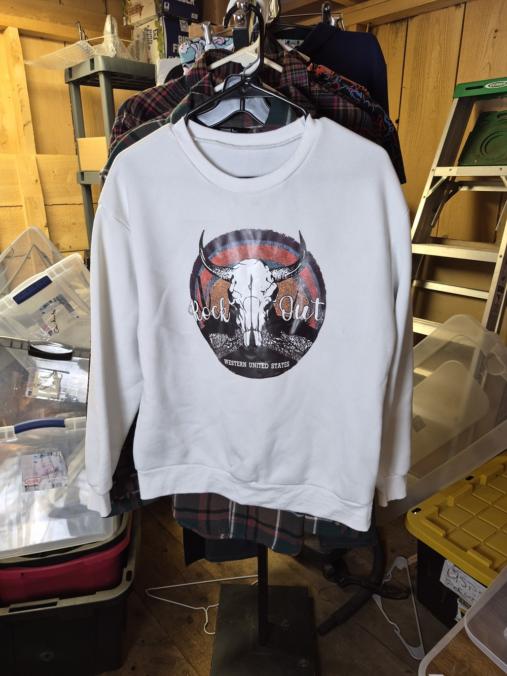 SHEIN White Crewneck Sweatshirt with Red and Black Western Skull Graphic Bin 48